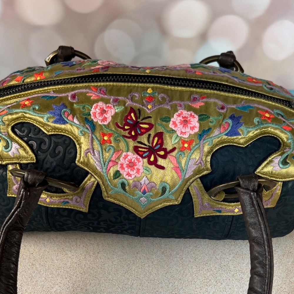 Handmade leather museum quality Papillon tote - Picture 3 of 9